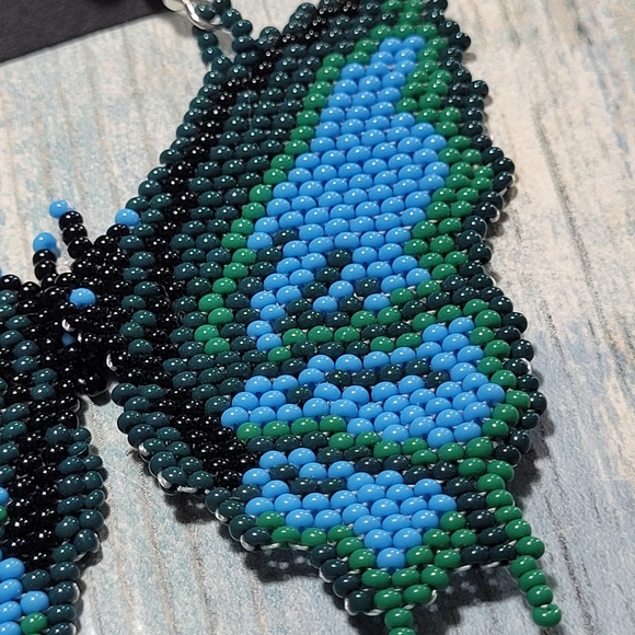 Handmade Buttlefly Wing Beaded Earrings. - Picture 6 of 6